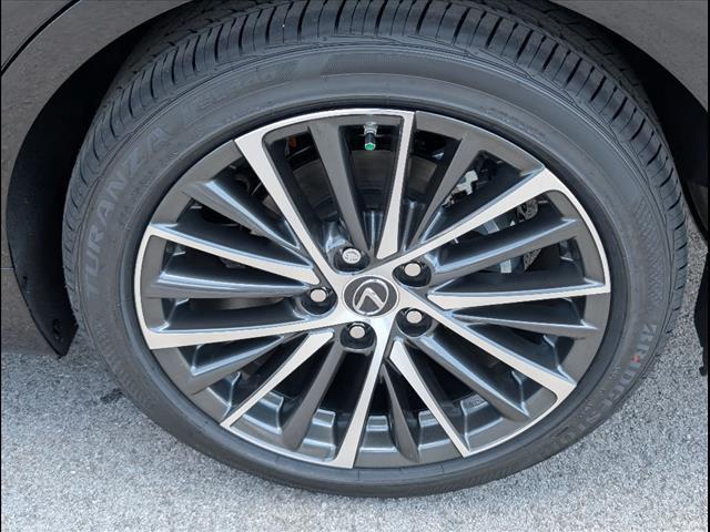 new 2025 Lexus ES 300h car, priced at $50,919