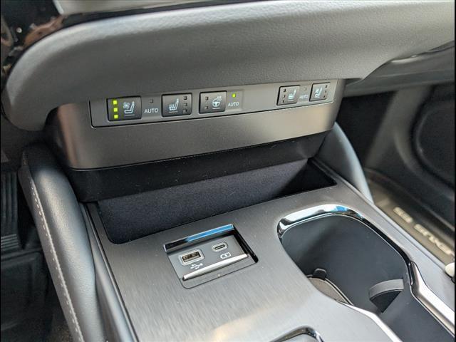 new 2025 Lexus ES 300h car, priced at $50,919