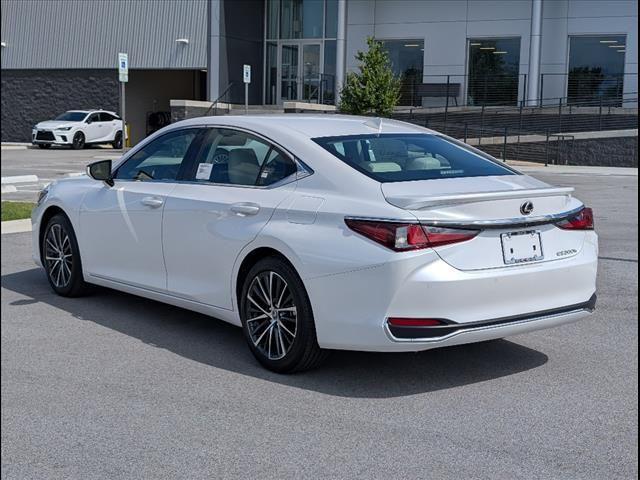 new 2025 Lexus ES 300h car, priced at $51,395