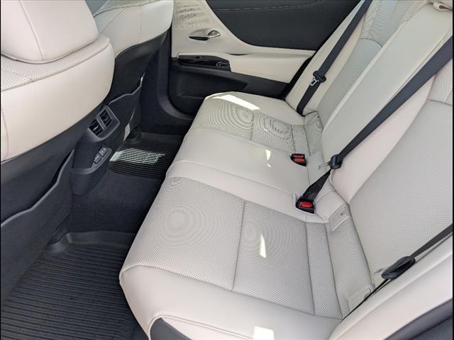 new 2025 Lexus ES 300h car, priced at $51,395