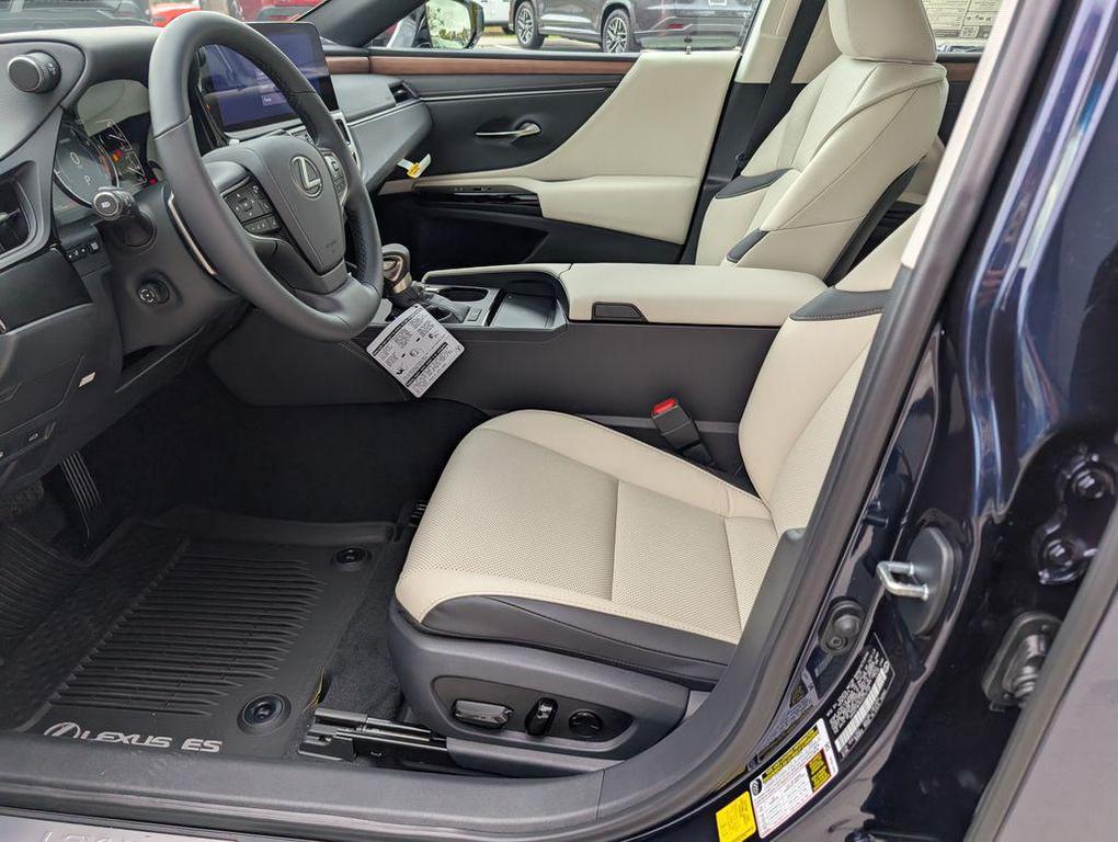 new 2025 Lexus ES 350 car, priced at $49,320