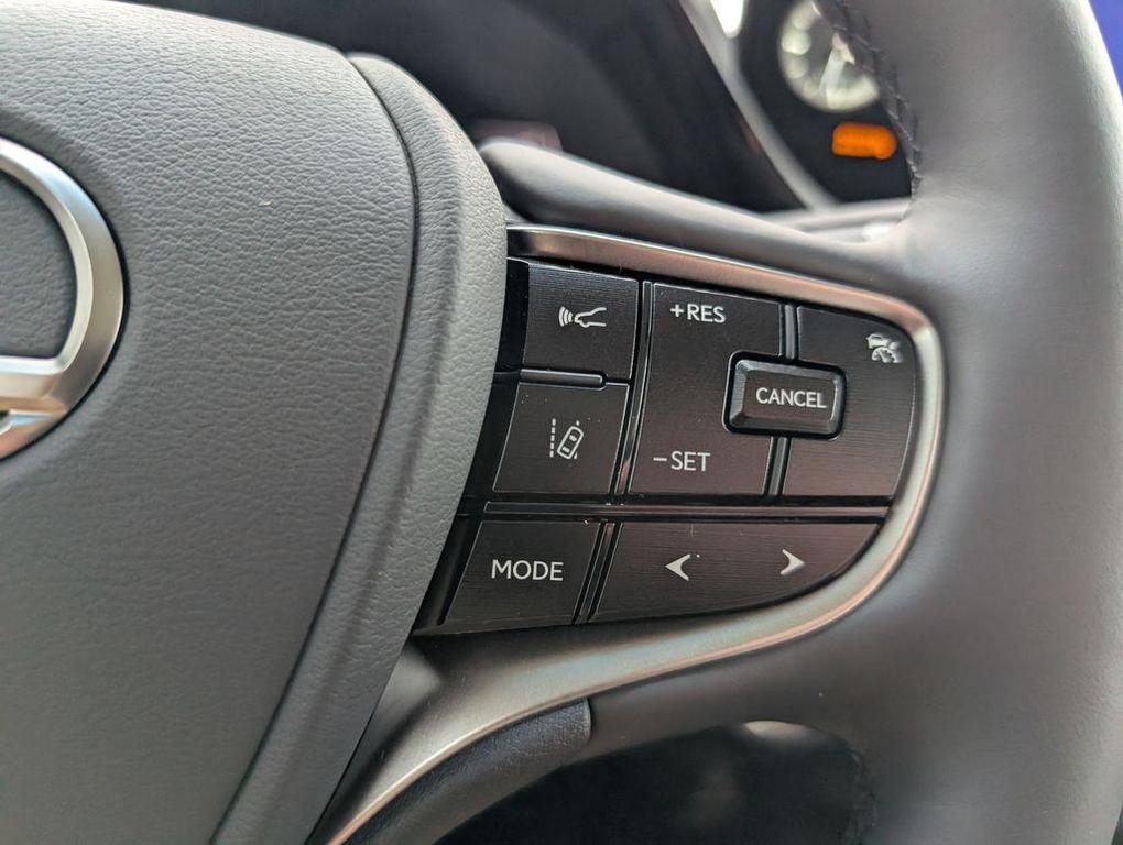 new 2025 Lexus ES 350 car, priced at $49,320