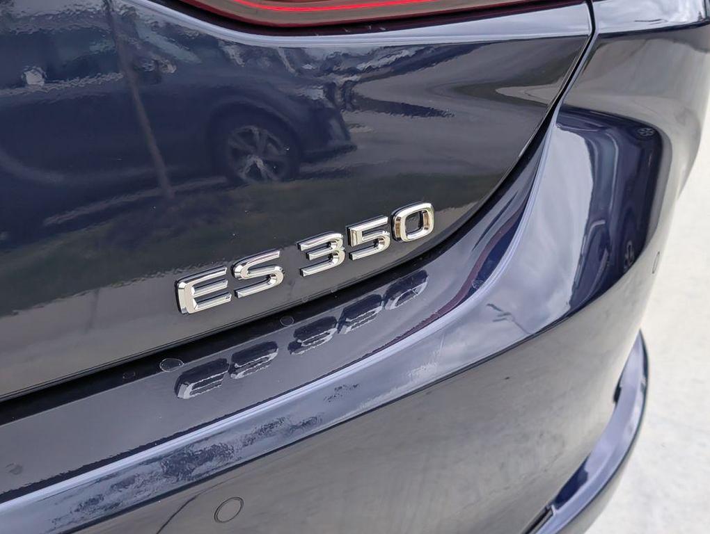 new 2025 Lexus ES 350 car, priced at $49,320