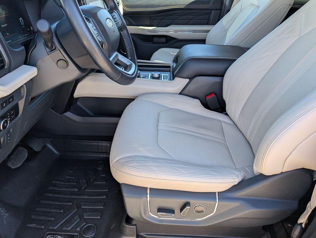 used 2024 Ford Expedition car, priced at $70,359