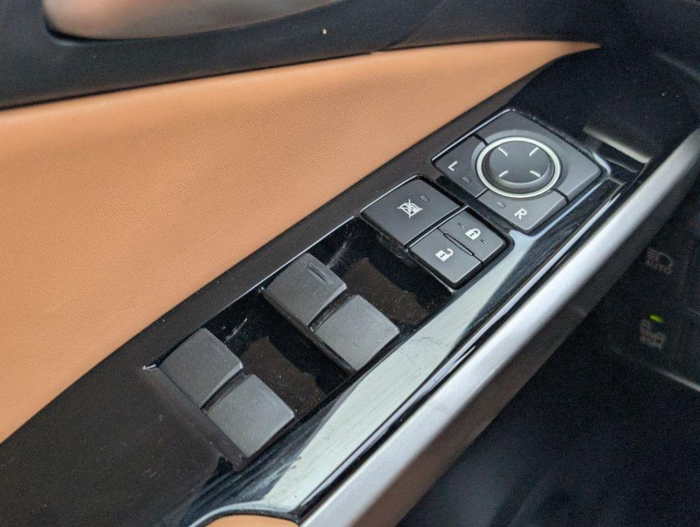 used 2018 Lexus IS 300 car, priced at $27,871