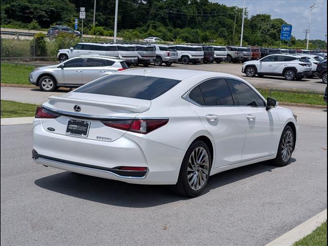 used 2024 Lexus ES 300h car, priced at $47,950