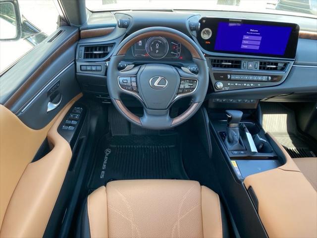 new 2025 Lexus ES 300h car, priced at $54,525