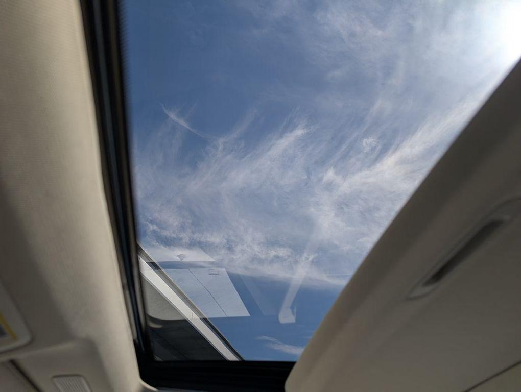 new 2025 Lexus ES 300h car, priced at $51,050