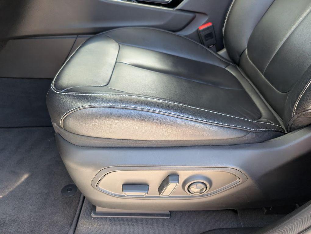 used 2023 Jeep Grand Cherokee L car, priced at $32,450