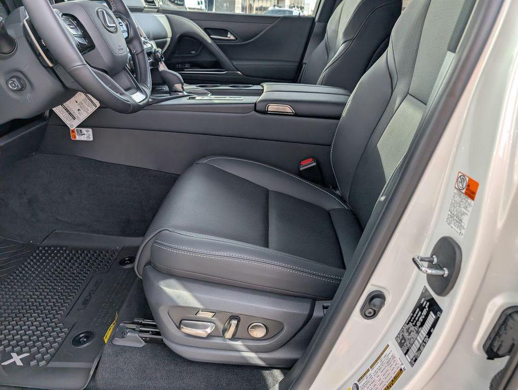 new 2025 Lexus LX 700h car, priced at $123,579