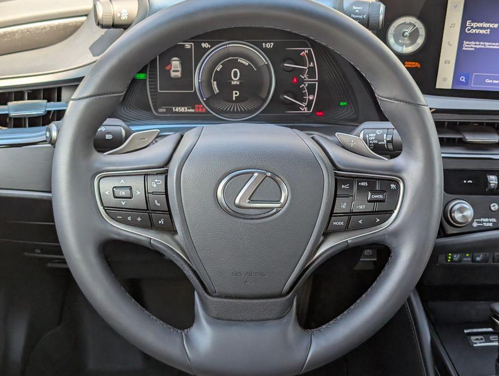 used 2025 Lexus ES 300h car, priced at $43,621