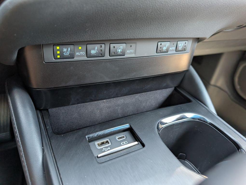 used 2025 Lexus ES 300h car, priced at $43,621