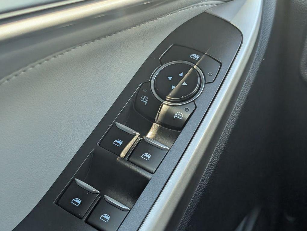 used 2022 Ford Explorer car, priced at $29,874