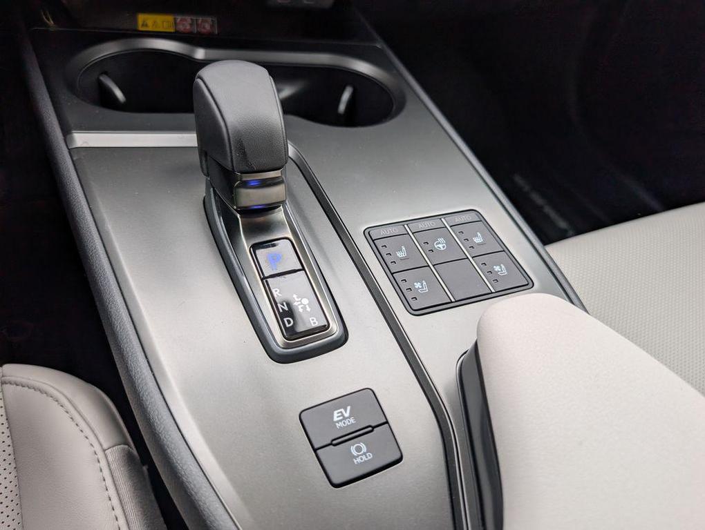 new 2025 Lexus UX 300h car, priced at $42,555