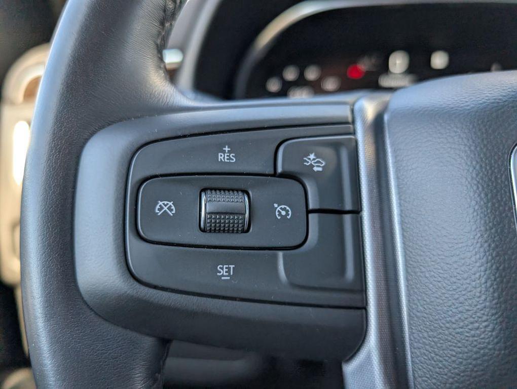 used 2022 GMC Yukon XL car, priced at $47,175