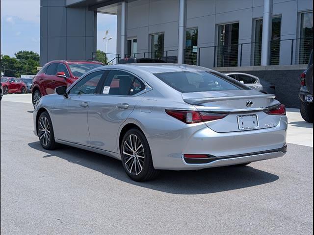 new 2025 Lexus ES 300h car, priced at $50,820