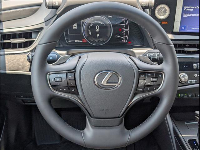 new 2025 Lexus ES 300h car, priced at $50,820