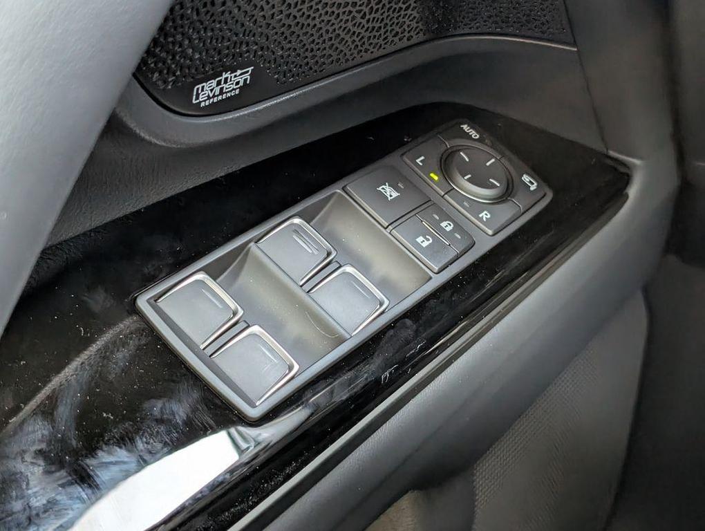 new 2025 Lexus LX 600 car, priced at $118,304