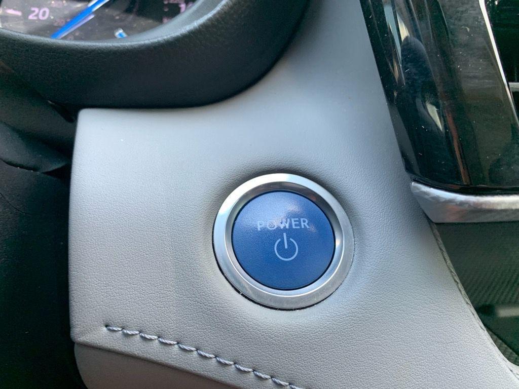 used 2021 Toyota Highlander Hybrid car, priced at $38,441