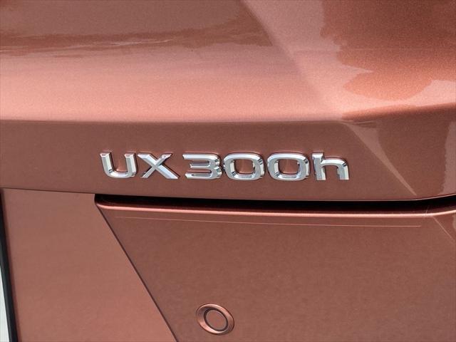 new 2025 Lexus UX 300h car, priced at $43,215