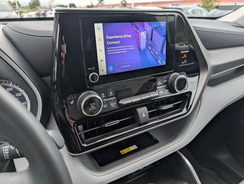 used 2023 Toyota Highlander car, priced at $37,432