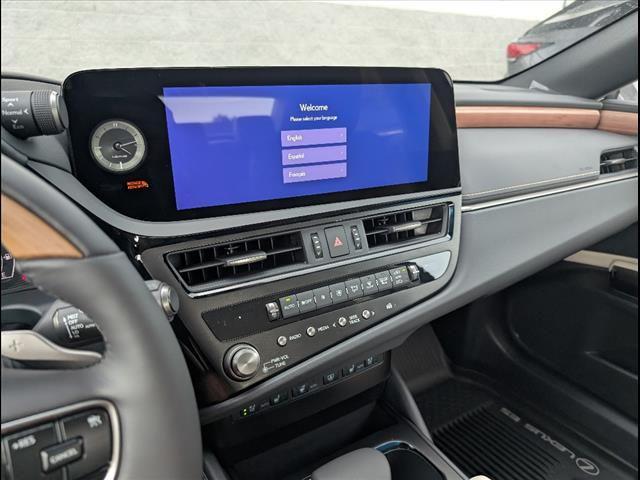 new 2025 Lexus ES 300h car, priced at $54,874