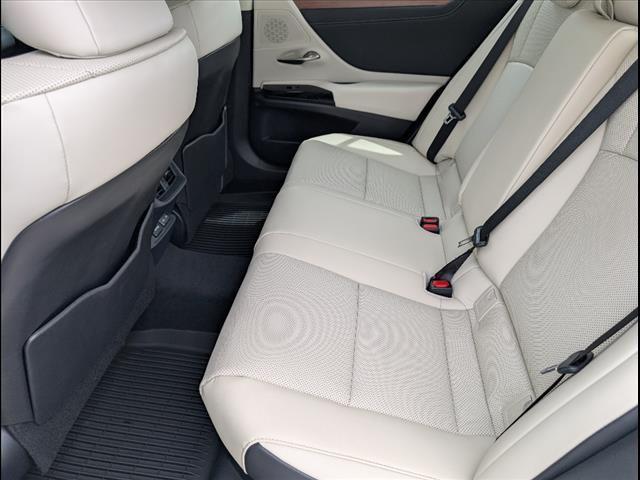 new 2025 Lexus ES 300h car, priced at $51,050