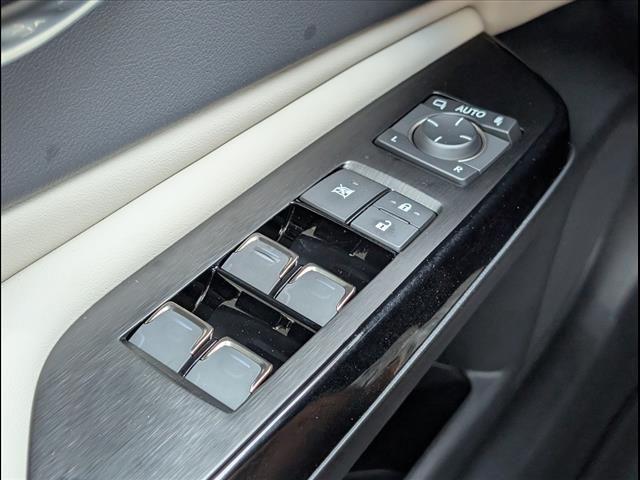 new 2025 Lexus ES 300h car, priced at $51,050