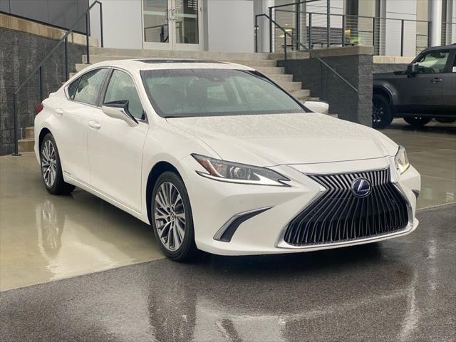 used 2020 Lexus ES 300h car, priced at $33,950