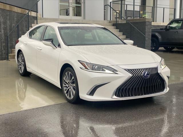 used 2020 Lexus ES 300h car, priced at $33,950