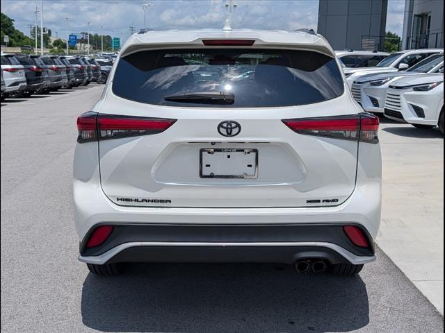 used 2021 Toyota Highlander car, priced at $38,950
