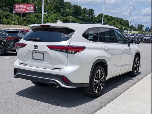 used 2021 Toyota Highlander car, priced at $38,950