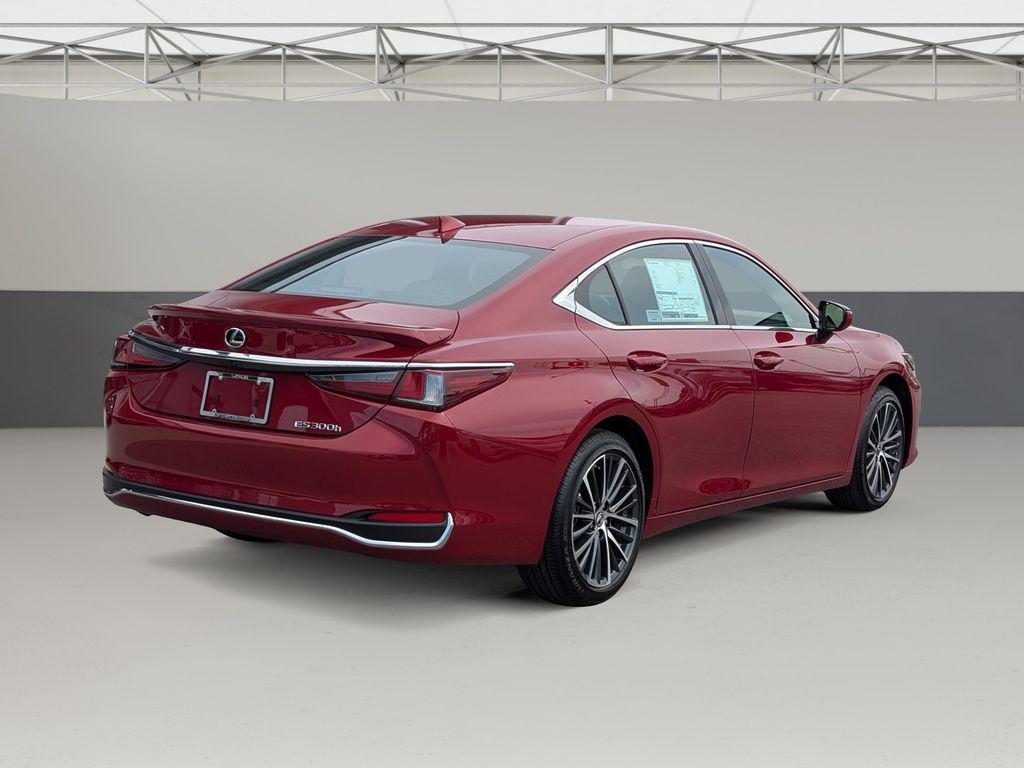 new 2025 Lexus ES 300h car, priced at $51,025