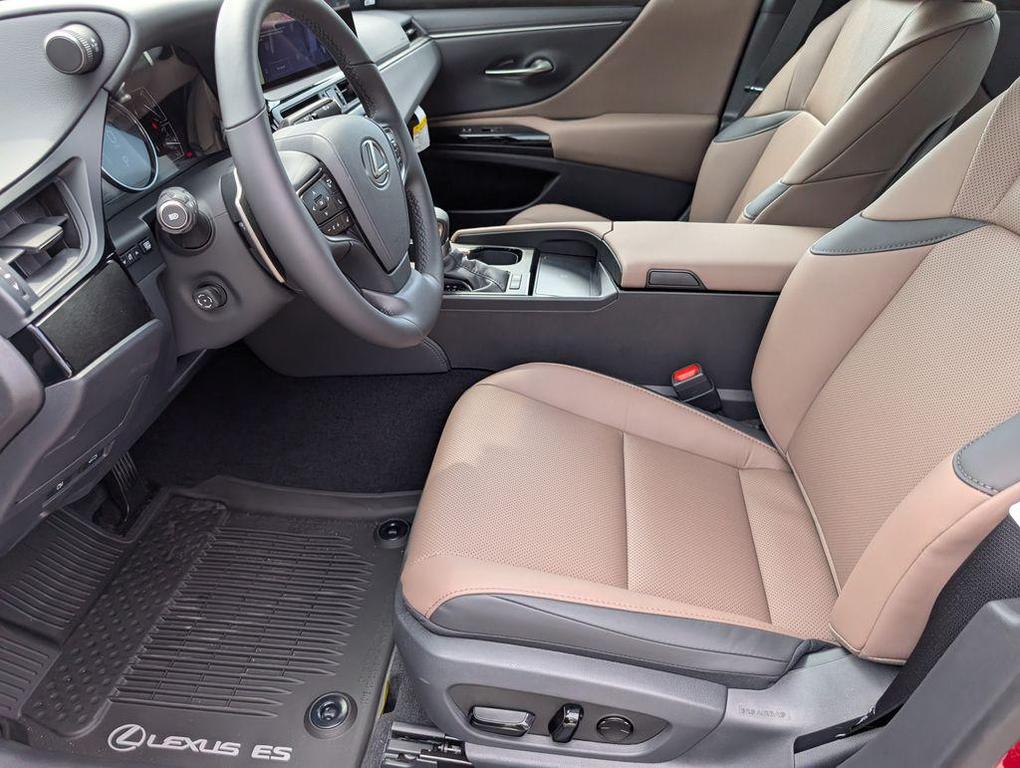 new 2025 Lexus ES 300h car, priced at $51,025
