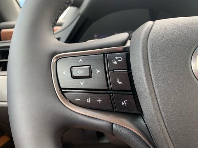 new 2025 Lexus ES 350 car, priced at $48,055