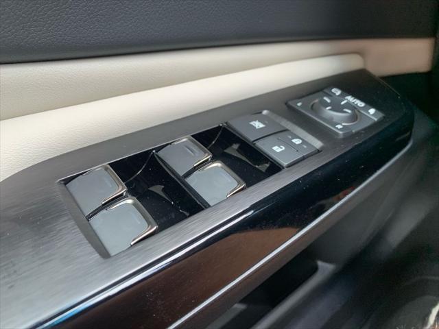 new 2025 Lexus ES 350 car, priced at $50,305