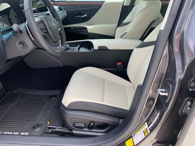 new 2025 Lexus ES 350 car, priced at $50,305