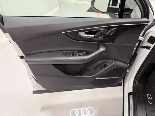 used 2021 Audi Q7 car, priced at $38,900