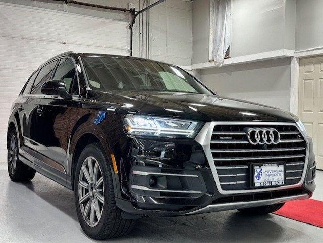 used 2018 Audi Q7 car, priced at $23,900