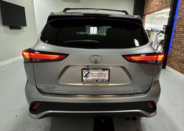 used 2021 Toyota Highlander car, priced at $37,900