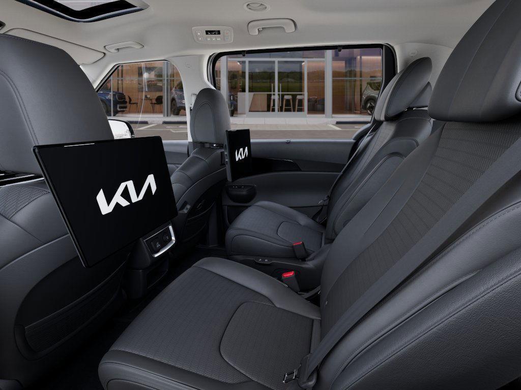 new 2025 Kia Carnival car, priced at $52,685