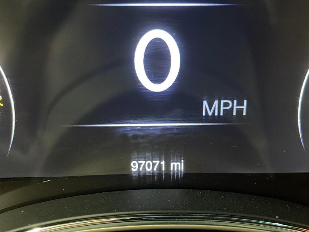 used 2015 Jeep Grand Cherokee car, priced at $13,113