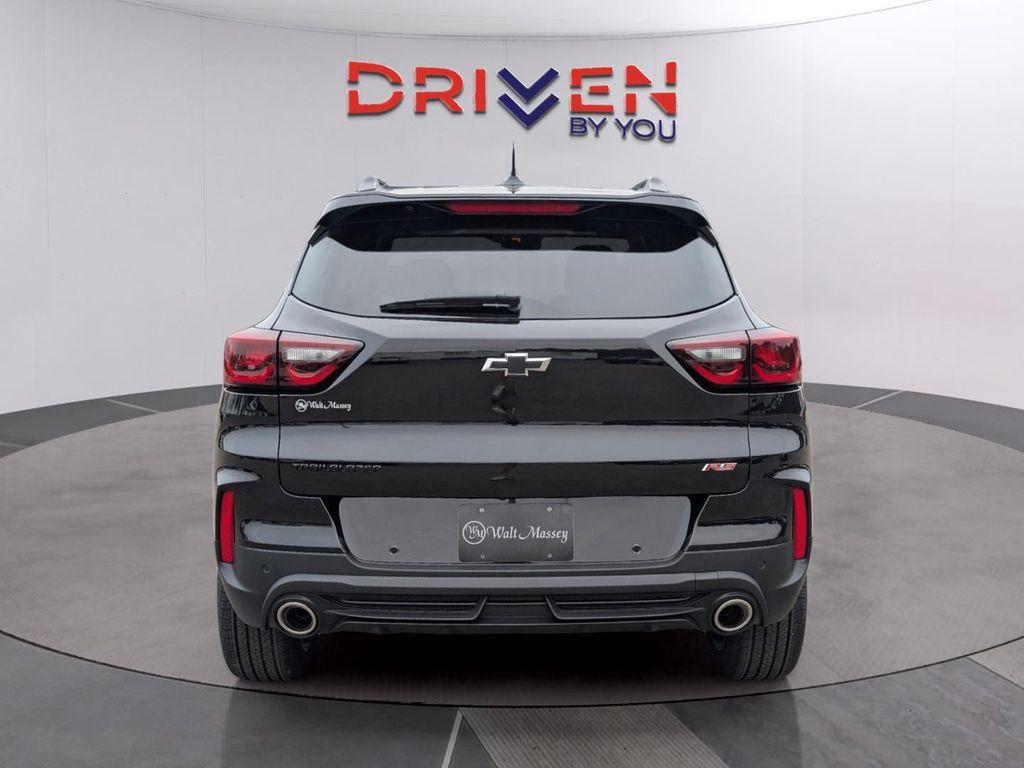 new 2025 Chevrolet TrailBlazer car, priced at $29,212