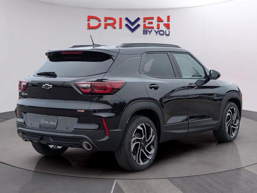 new 2025 Chevrolet TrailBlazer car, priced at $29,212