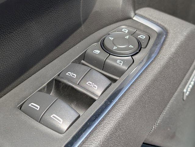 new 2025 GMC Sierra 1500 car, priced at $59,212
