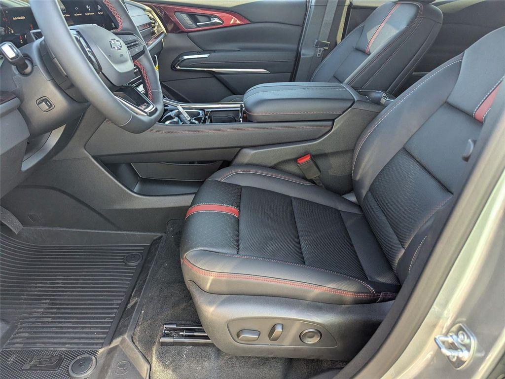 new 2026 Chevrolet Traverse car, priced at $53,219