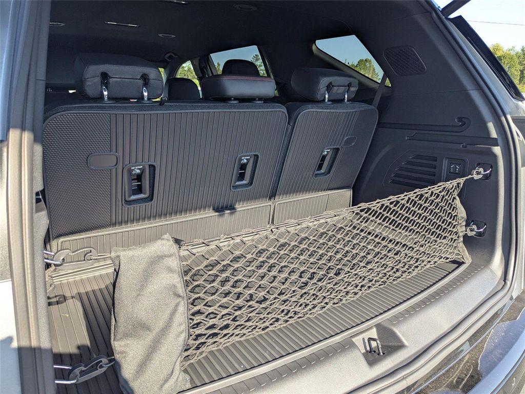 new 2026 Chevrolet Traverse car, priced at $53,219