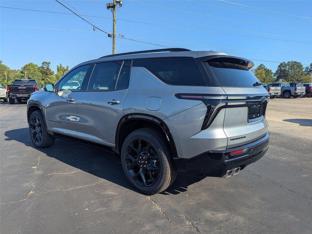 new 2026 Chevrolet Traverse car, priced at $53,219