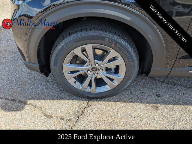 new 2025 Ford Explorer car, priced at $47,305