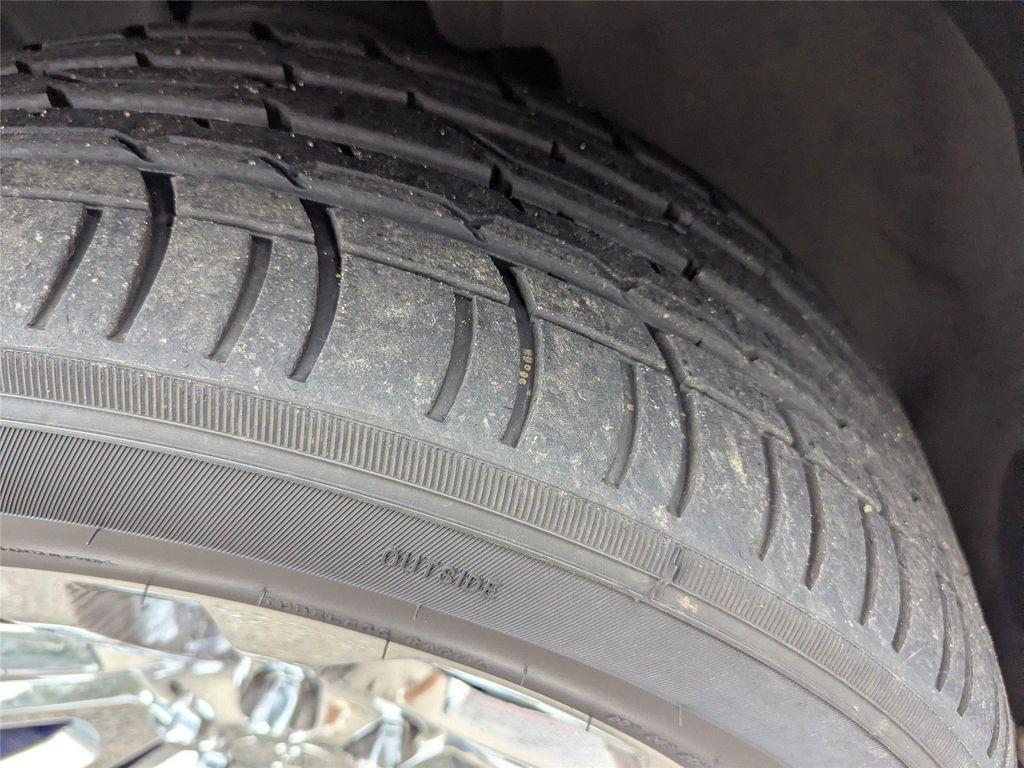 used 2018 GMC Yukon car, priced at $24,994